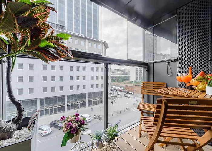 Lumina Premium Apart Near Mennica Residence